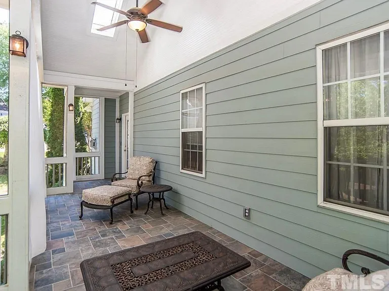 Pine Mill Ln — Photo 10