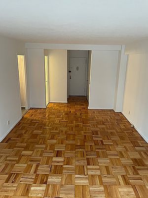 5th image of 311 E 50th St APT 8E