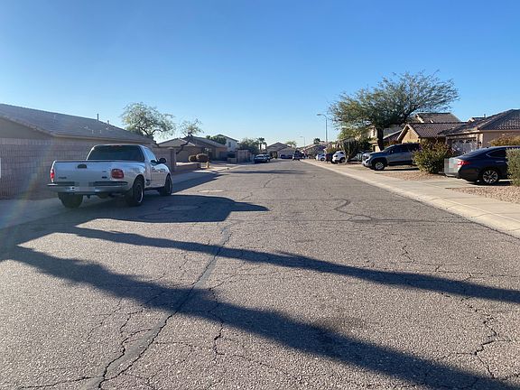 4th image of 4707 E Amberwood Dr