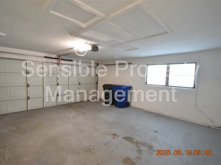 3273 Harbor Lake Dr — Photo 38