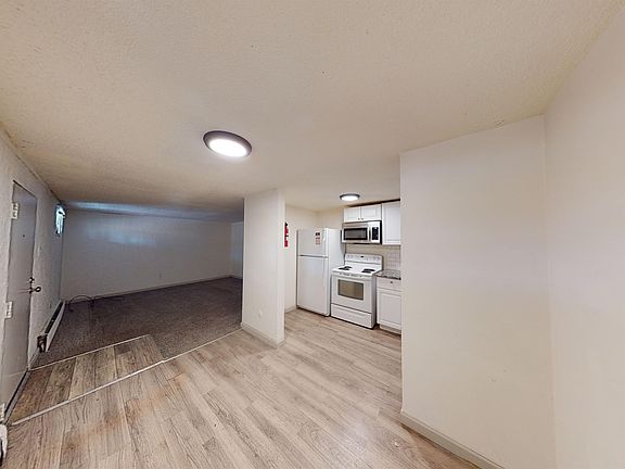 3rd image of 1411 S Corona Ave #11008302