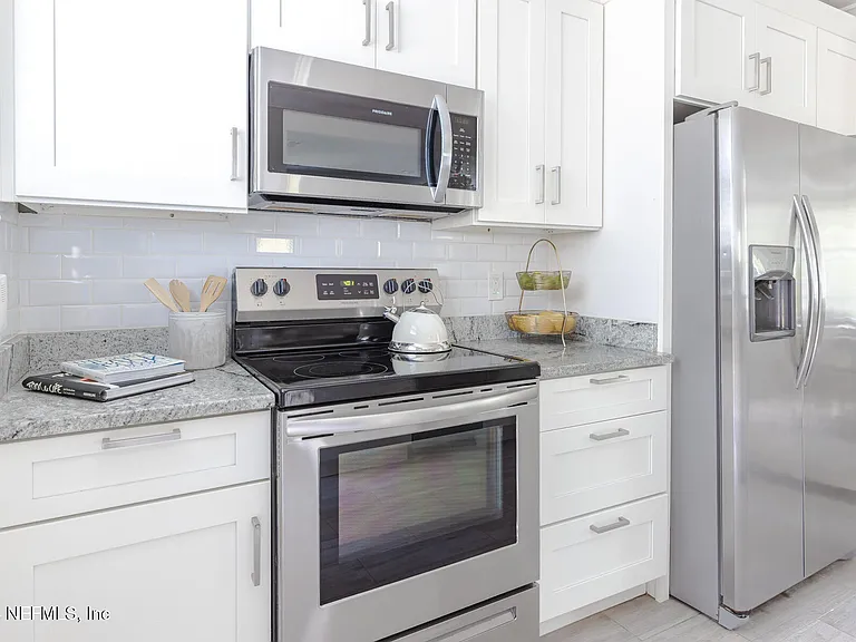 4620 Attleboro St — Photo 10