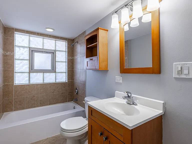 7522 W Grand Ave #3 — Photo 5