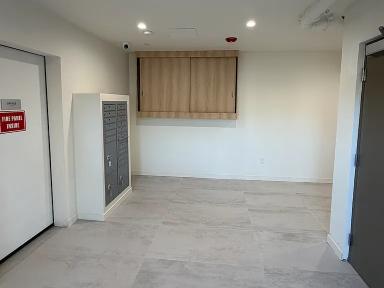 10934 Peach Grove St #201 — Photo 4