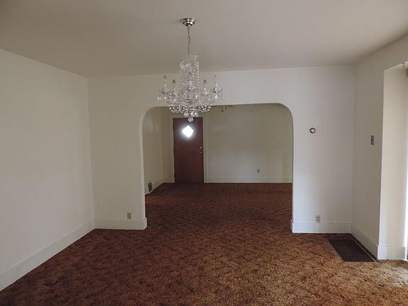 5th image of 5224 Central Ave