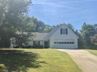 1786 Greystone Ln, Loganville, GA 30052