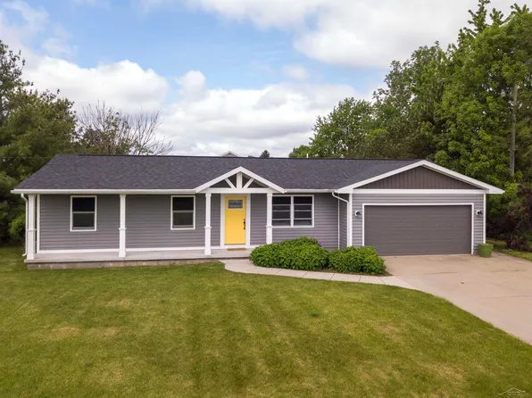 4299 N Center Rd, Saginaw, MI 48604