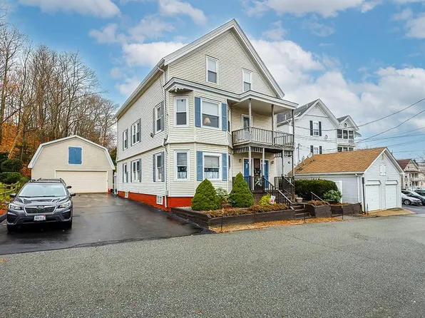 19 Breault Ave, Woonsocket, RI 02895