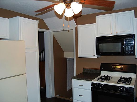 3rd image of 1715 Prospect Ave