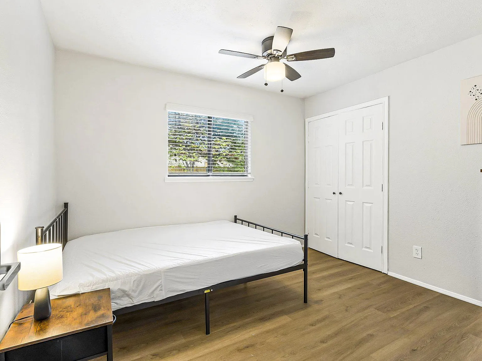 4 bed, 2.5 bath, 2199 sqft, $767 — Photo 1