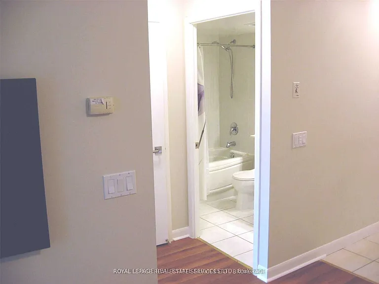 4978 Yonge St #1612 — Photo 11