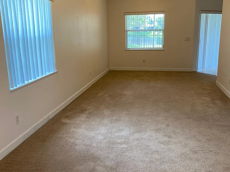 5270 Somerville Dr — Photo 7
