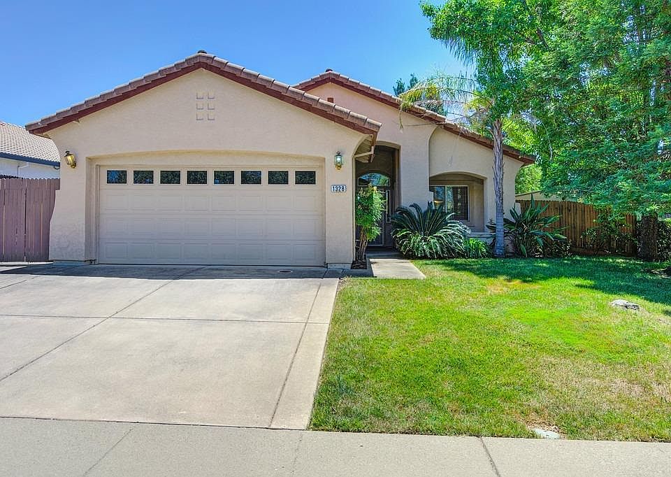 1st image of 1328 Walden Dr