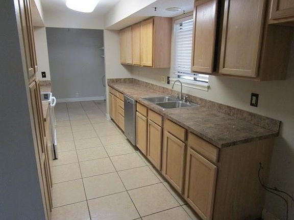 4th image of 120 Whisperwood Blvd