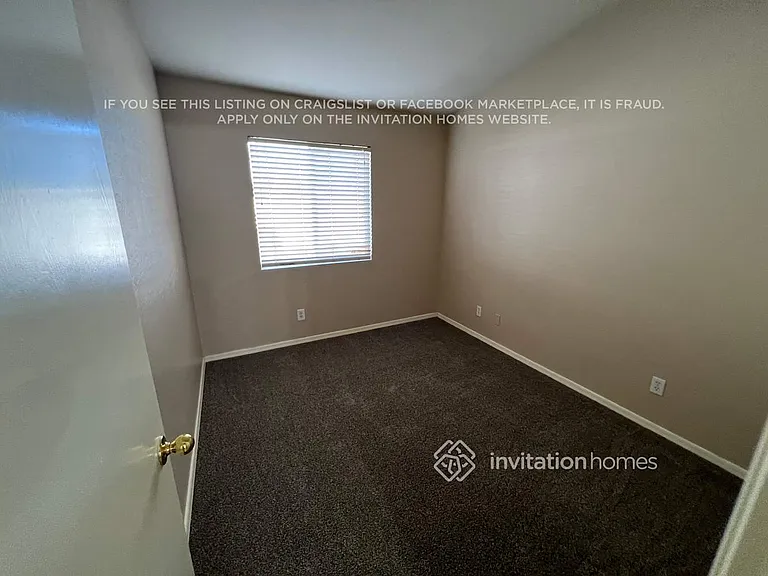 5703 N 67th Dr — Photo 6