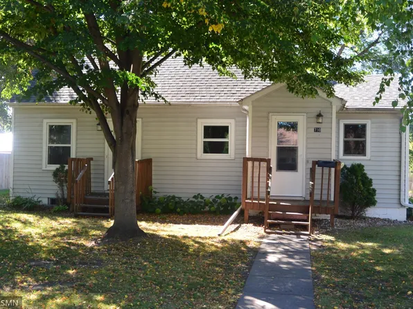 730 17th St E, Glencoe, MN 55336