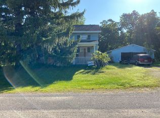 53721 B Ave, Three Rivers, MI 49093