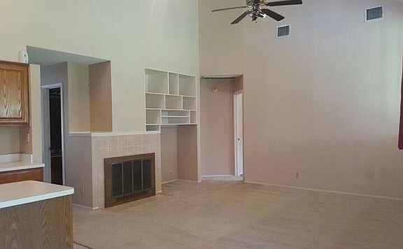 2nd image of 2207 Emmett Pkwy