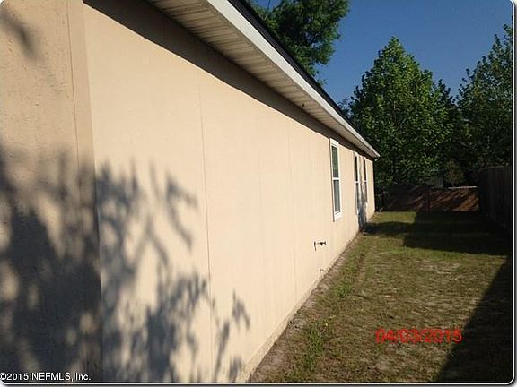 3rd image of 3049 Thorn Glen Ct