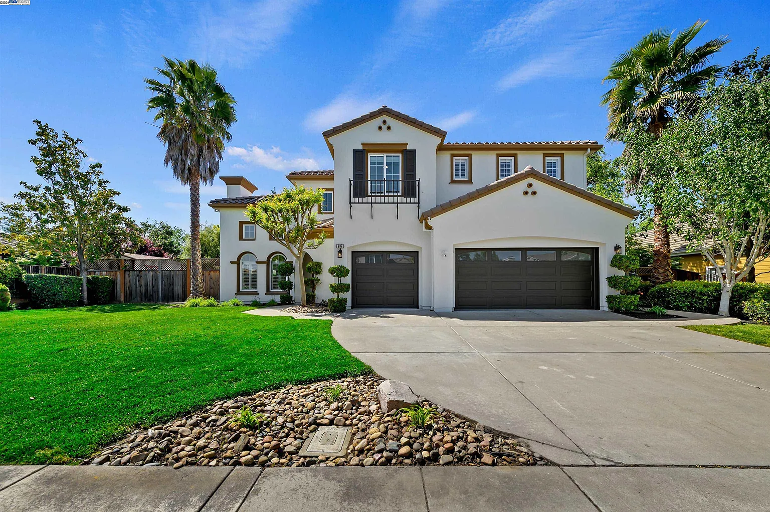 687 Trinity Hills Ln photo 1