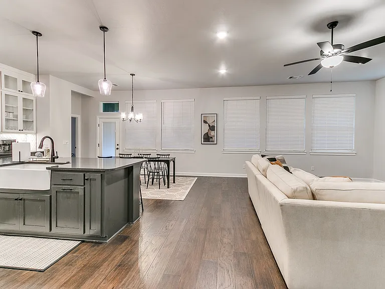 13243 Sawtooth Oak Rd — Photo 4
