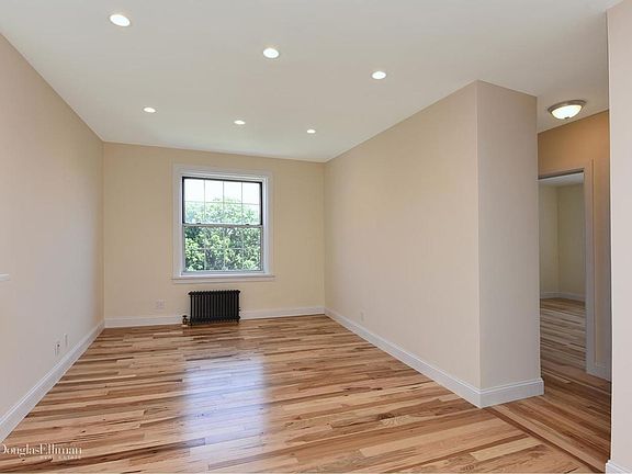 3rd image of 3069 Hobart St APT 6N