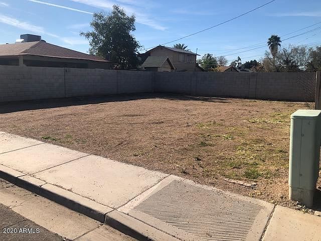 2nd image of 706 N 92nd Ave