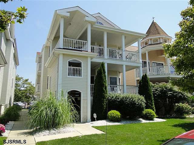 1st image of 1327 Haven Ave