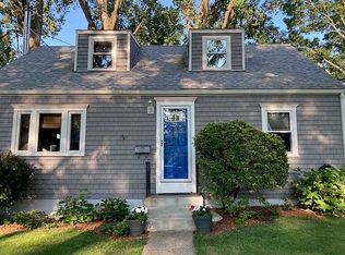 7 President Rd, West Roxbury, MA 02132