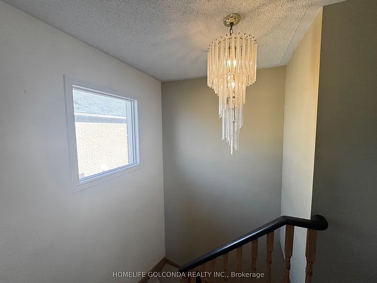 440 Seneca Ct — Photo 8