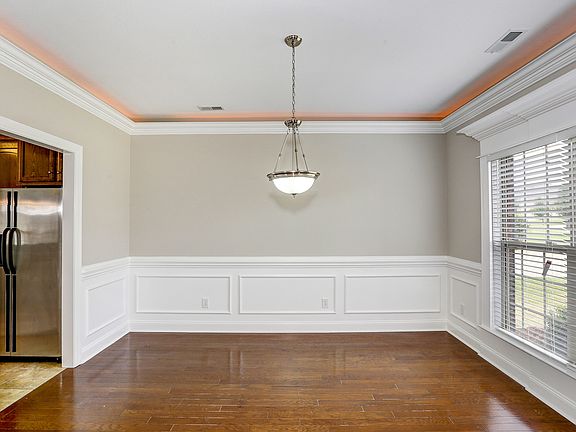 5th image of 114 Huston Ct