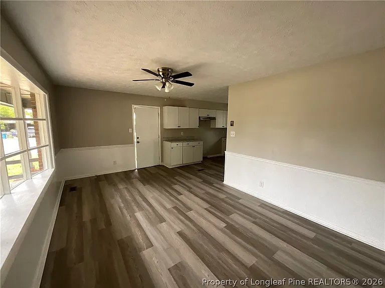 1365 Greenock Ave — Photo 4