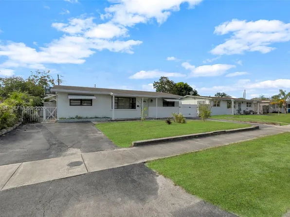 1310 NW 42nd St, Oakland Park, FL 33309