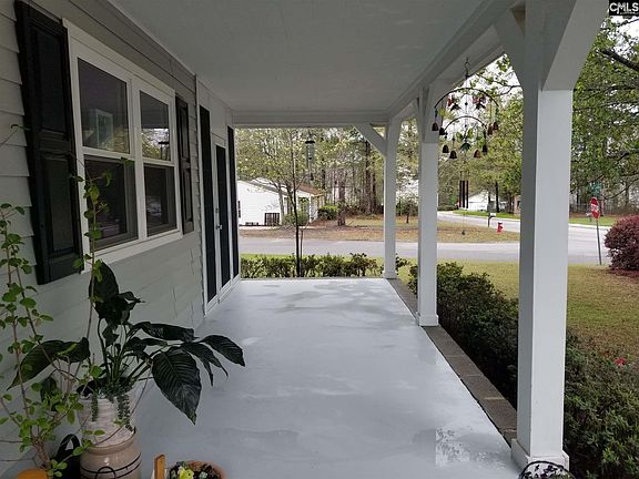 5th image of 100 N Chateau Dr