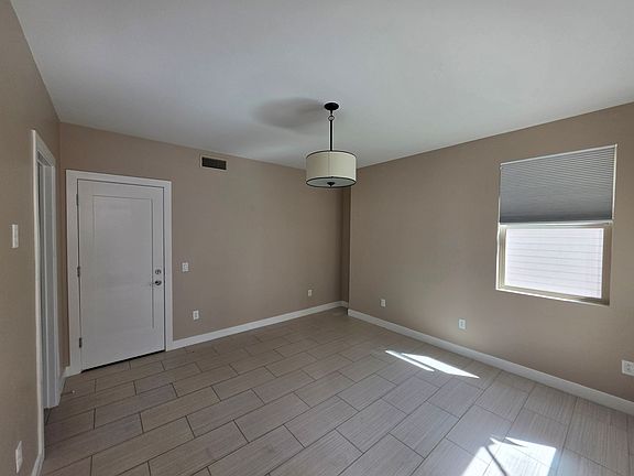 3rd image of 1106 E Weber Dr #1014