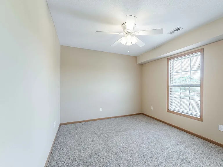 Oakwood Heights Townhomes — Photo 128