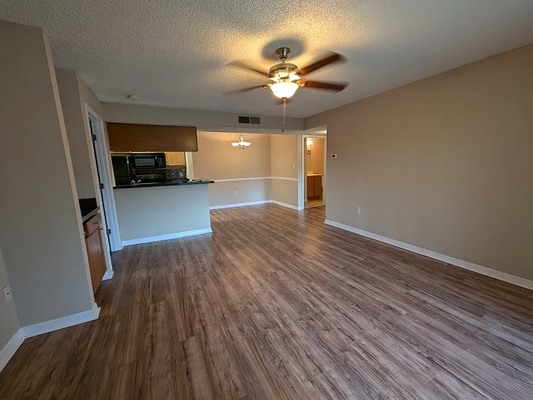 221 Lake Brook Cir #208 — Photo 3