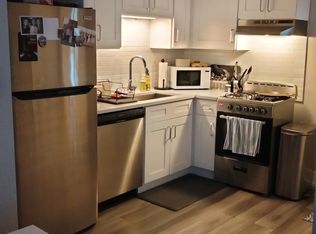 437 W Belden Ave #2, Chicago, IL 60614