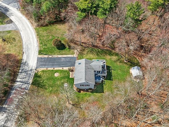 3rd image of 7 Tide Meadows Dr