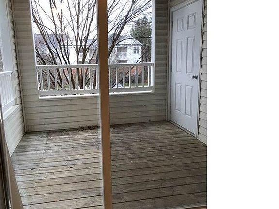 3rd image of 500 Falls Pointe Dr APT 307