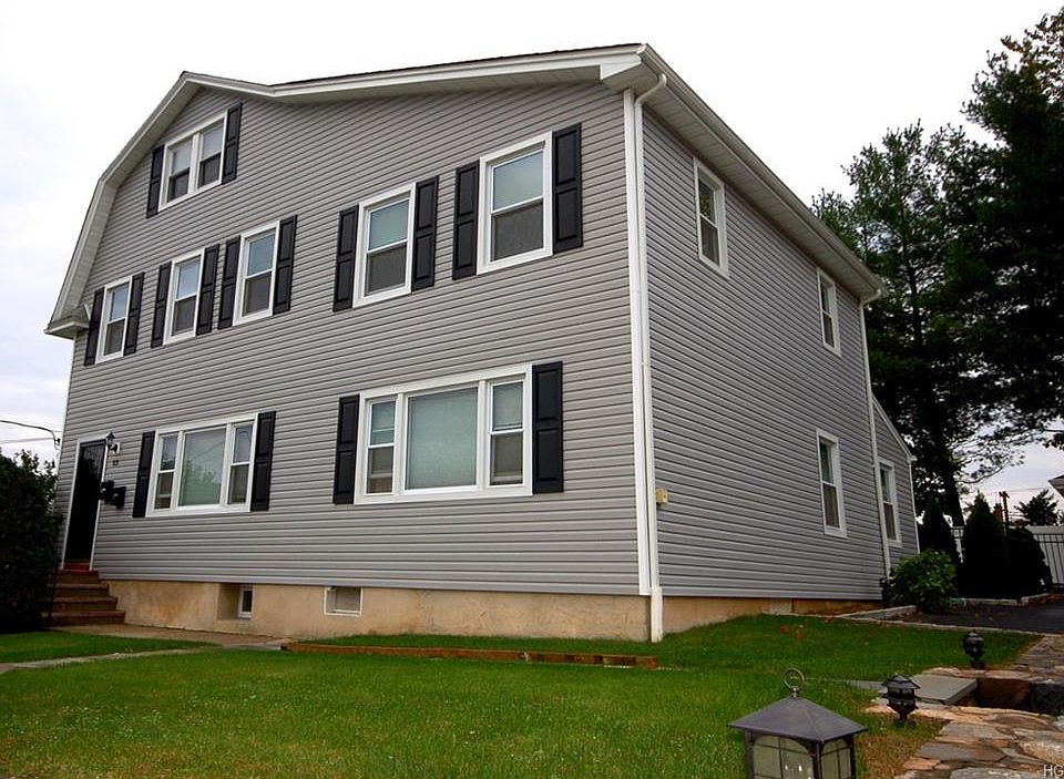 1st image of 83 Franklin Ave #2