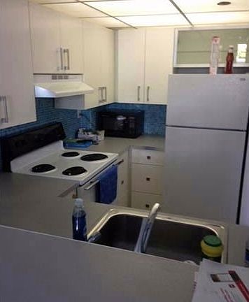 2nd image of 1035 West Ave APT 203