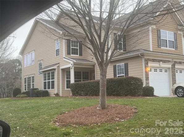 705 Deerbrook Ln, Tega Cay, SC 29708