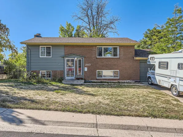 240 W Delaware Circle, Littleton, CO 80120