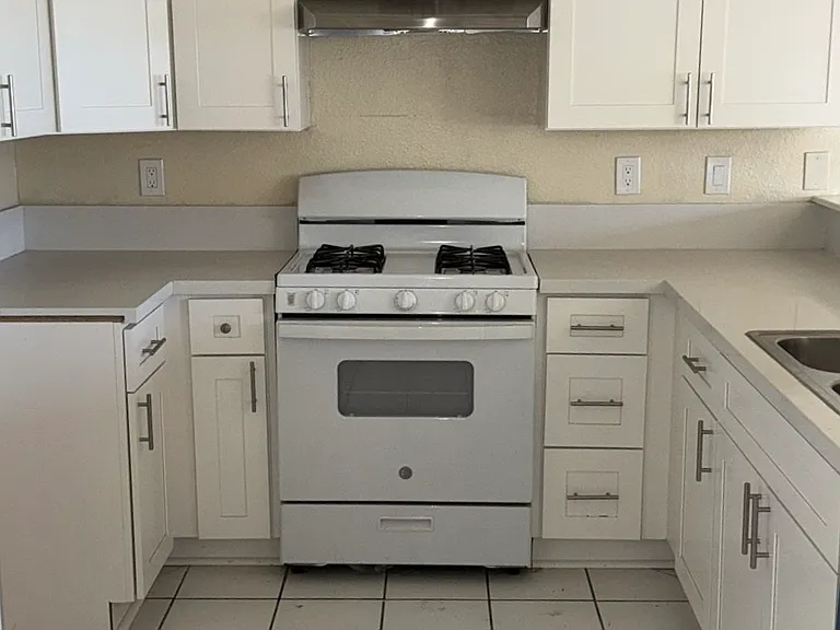 3418 W Orange Ave #207 — Photo 9