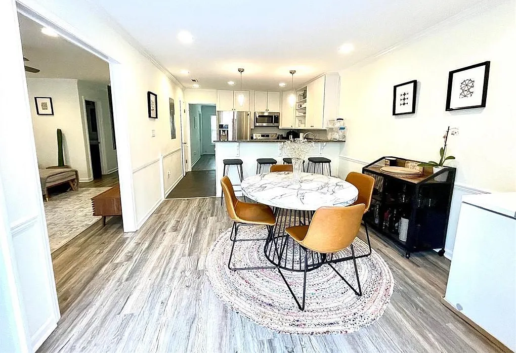 3 bed, 2.5 bath, 1680 sqft, $3,000 — Photo 1