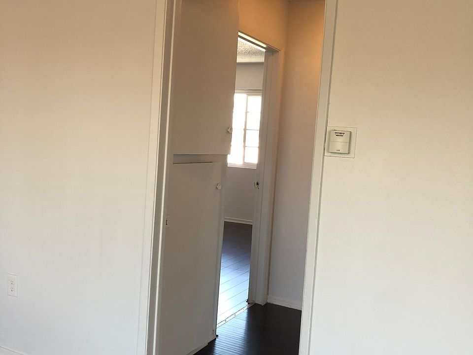 1st image of 4047 W 23rd St #304