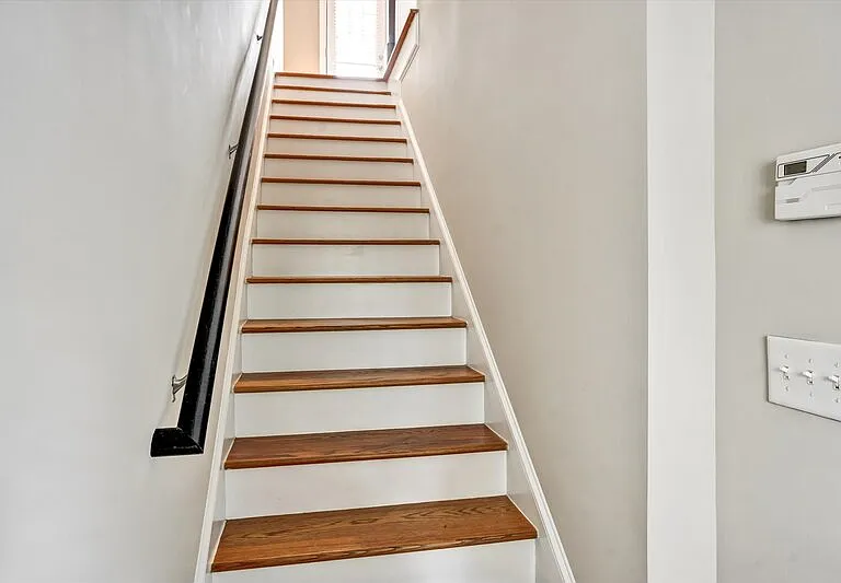324 Carlyle Park Dr — Photo 3