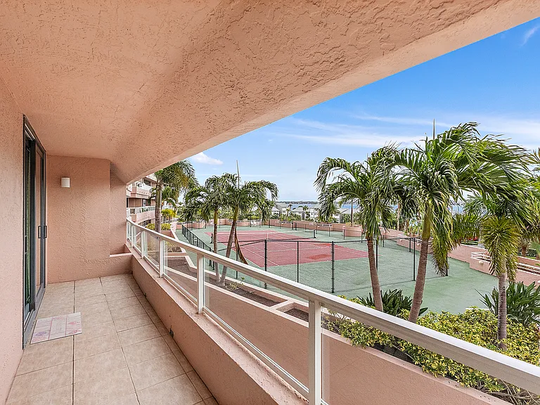 1310 Gulf Blvd #4G — Photo 16