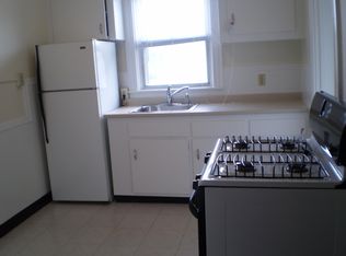 63 Robinson Ave APT 4, Pawtucket, RI 02861